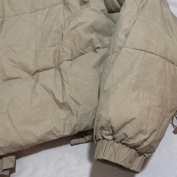 Zara Women's Beige Hooded Puffer Jacket - Picture 8 of 10